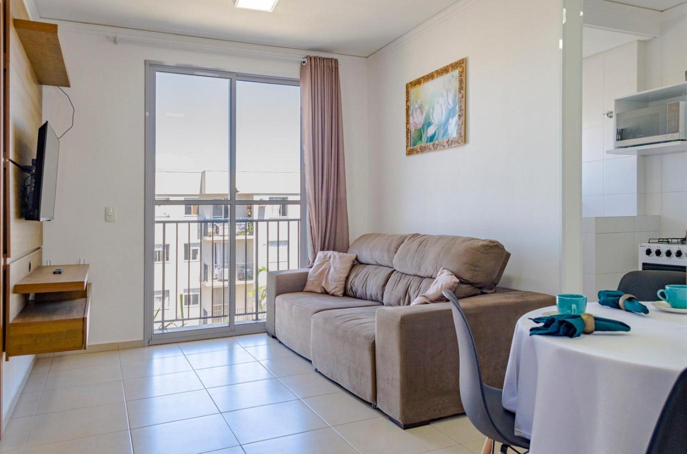 Apto C Otima Localizacao Prox Praias E Pq Aquatico Apartamento *